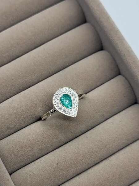 CherishKeepsakes TheMarie TeardropCluster HaloRing